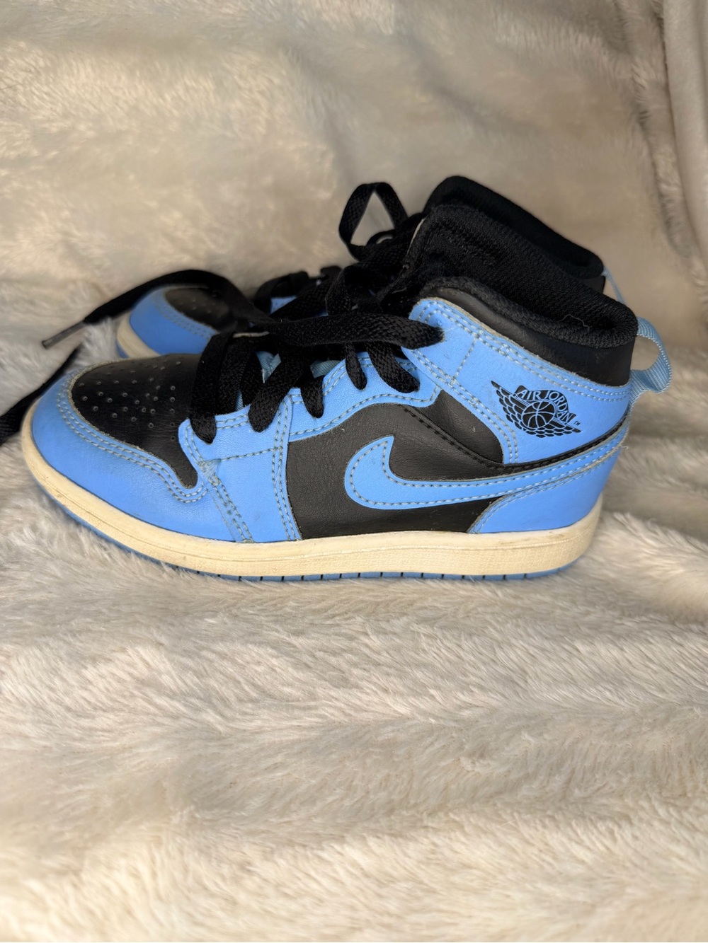 Nike Kids' Black and Light Blue High-Top Sneakers